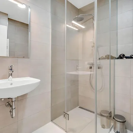 Apartman Modern Ensuite Near Kirchberg Luxemburg