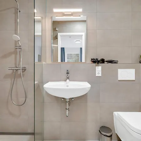 Modern Ensuite Near Kirchberg Apartman Luxemburg